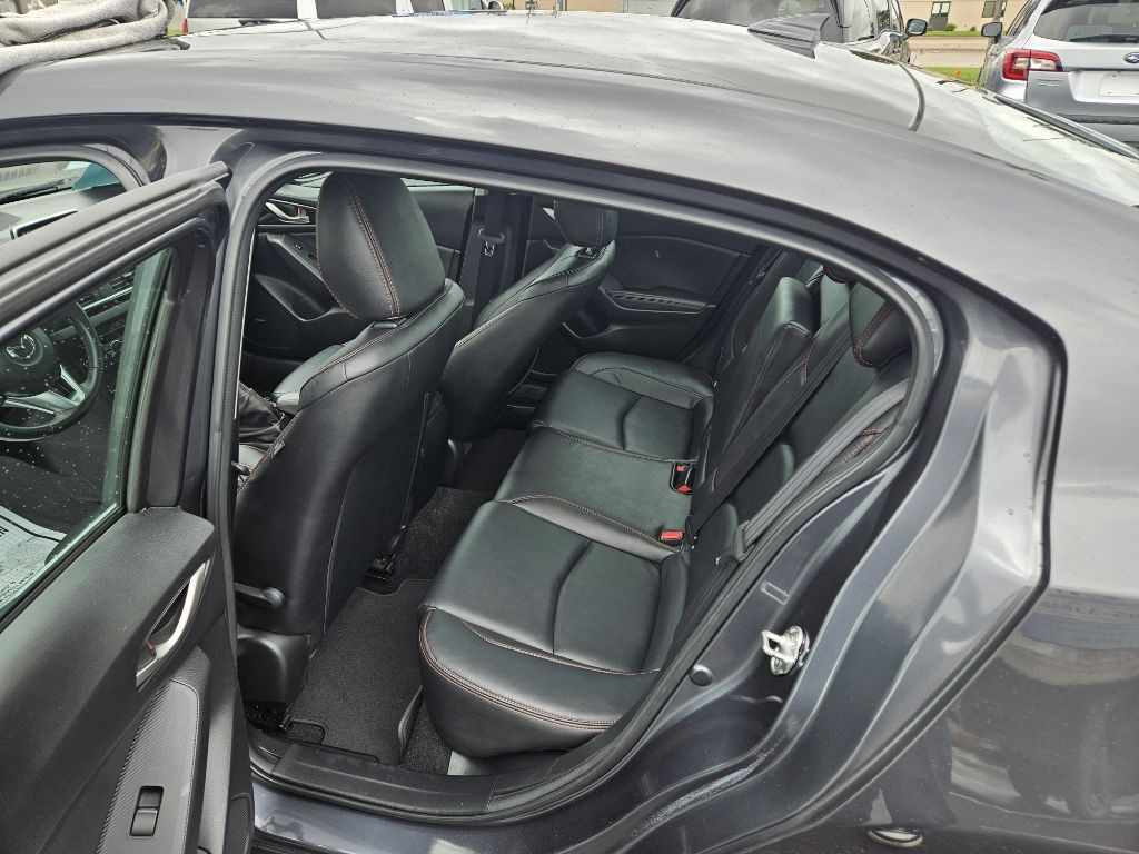 2015 Mazda Mazda3 Image 14