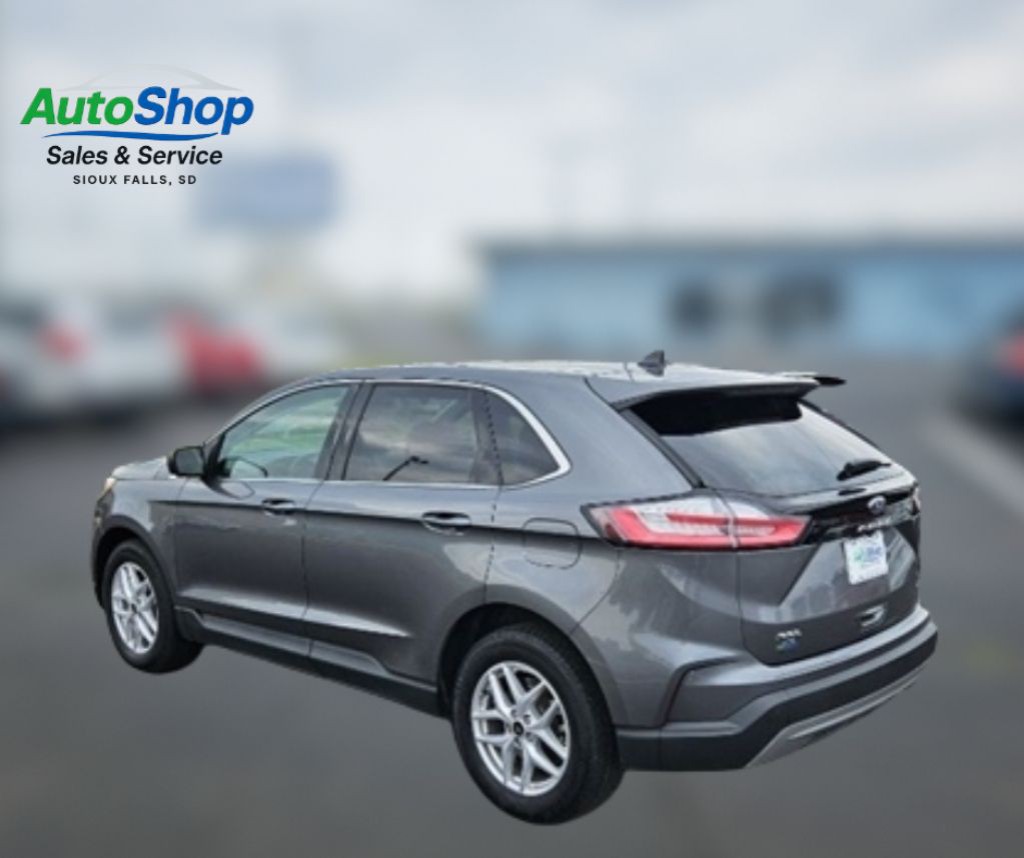 2023 Ford Edge Image 3
