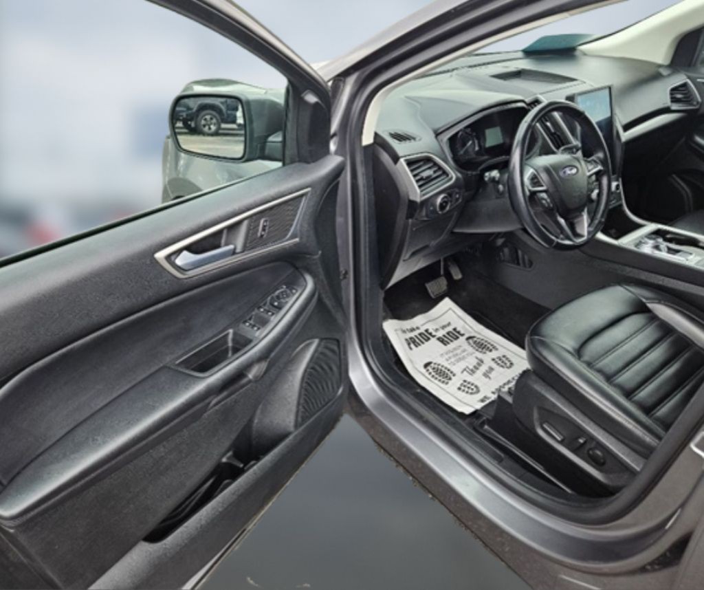 2023 Ford Edge Image 9