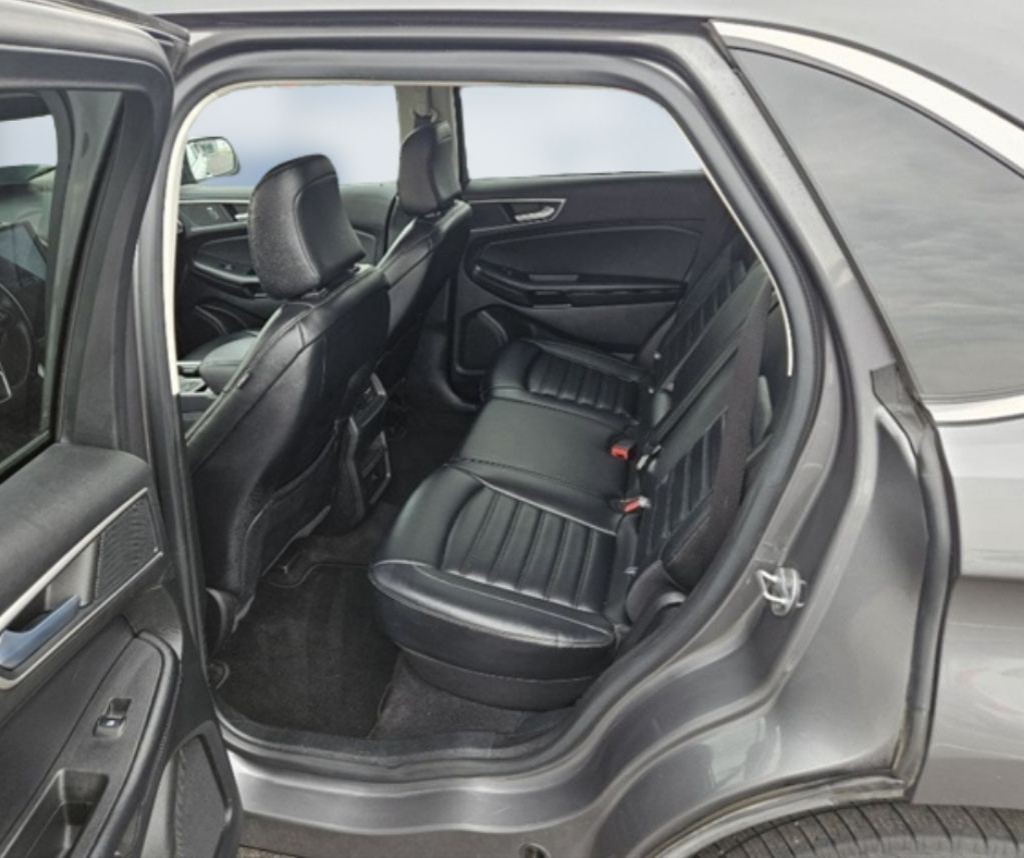 2023 Ford Edge Image 10
