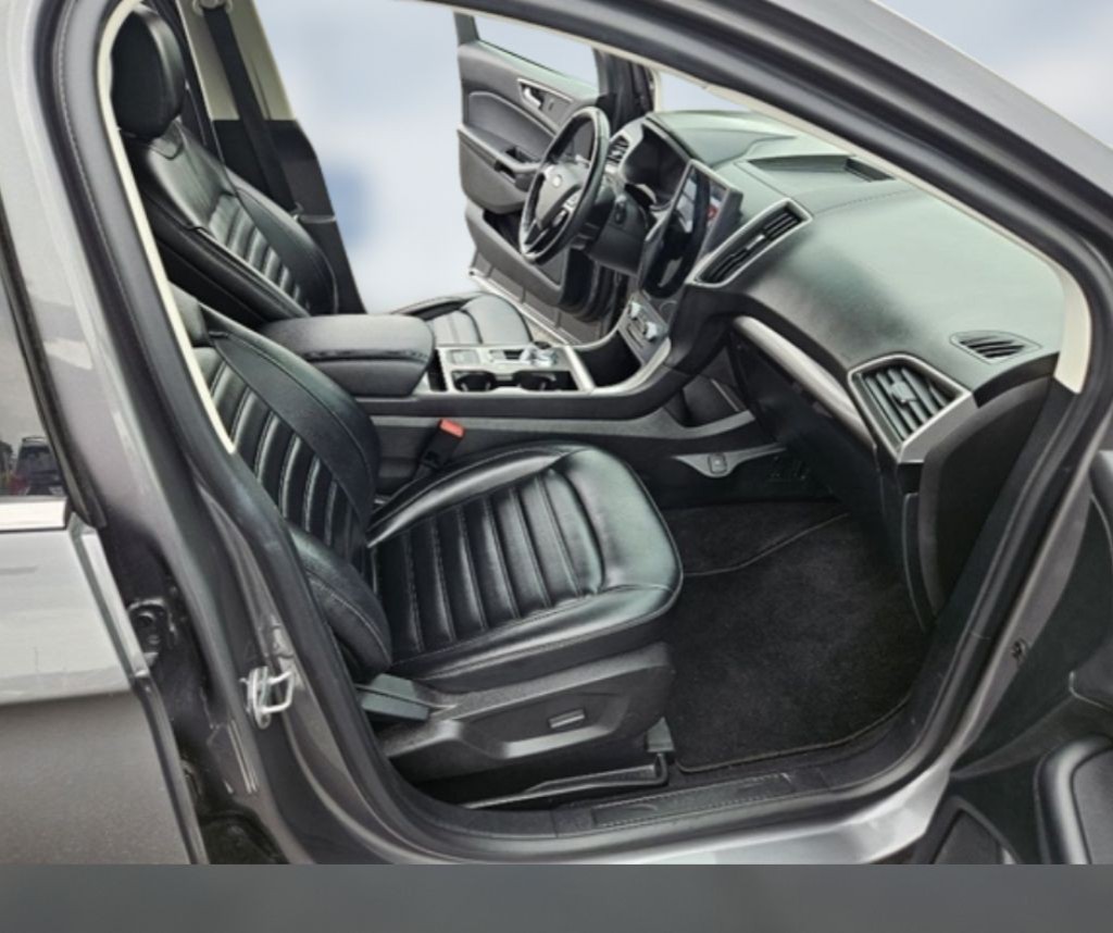 2023 Ford Edge Image 13