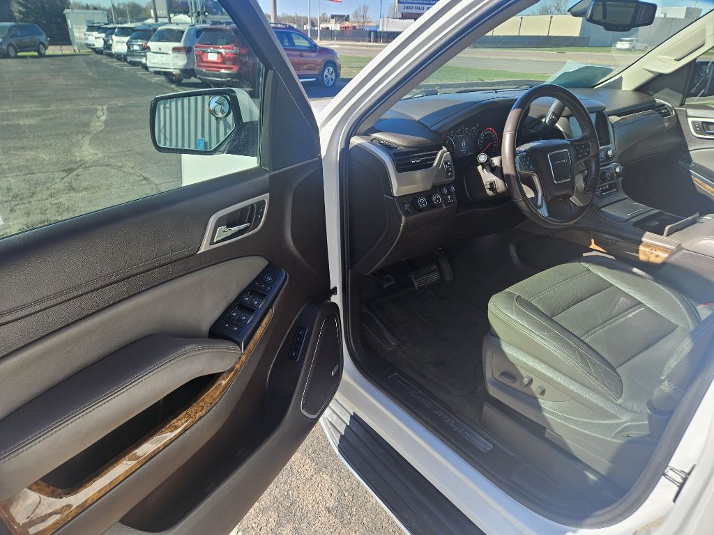 2015 GMC Yukon Image 10