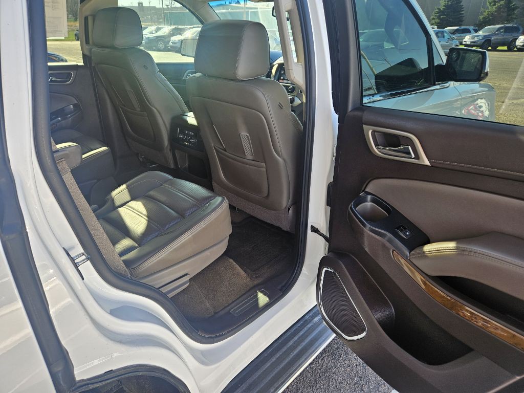 2015 GMC Yukon Image 16