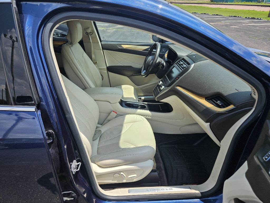 2015 Lincoln MKC Image 17