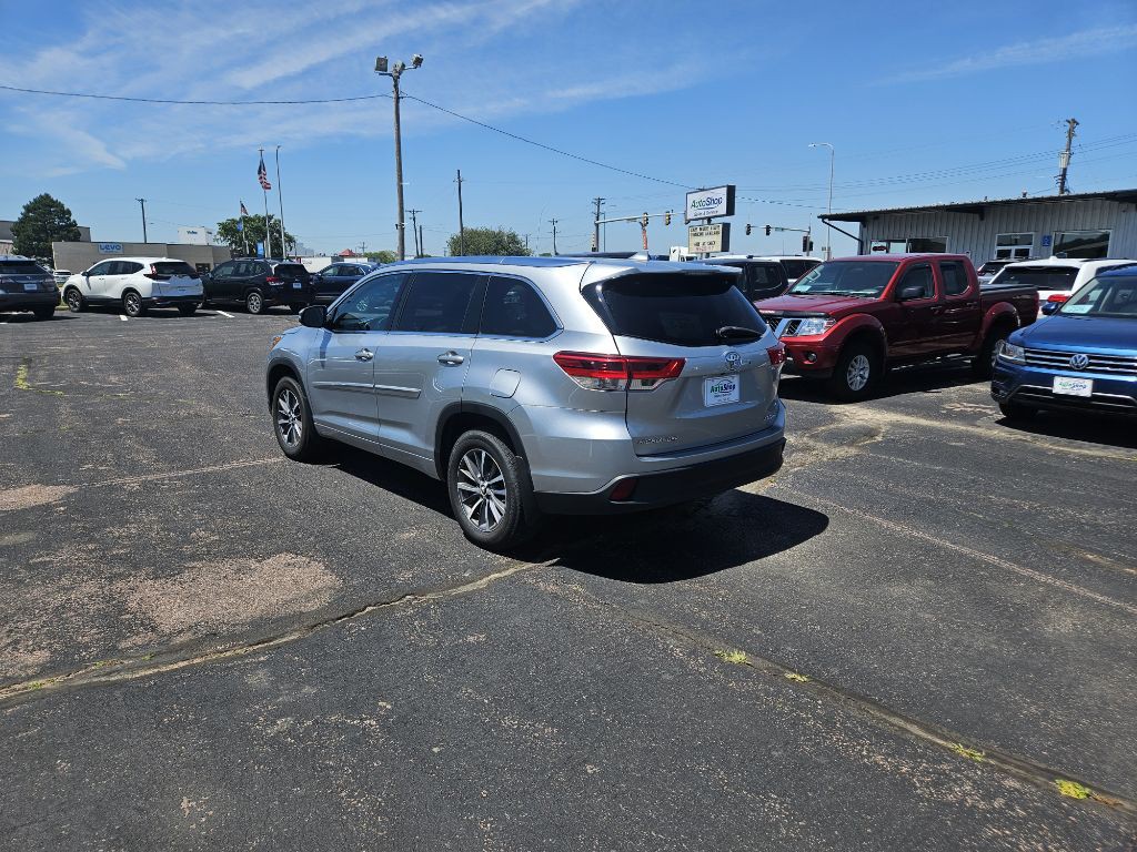 2018 Toyota Highlander Image 3