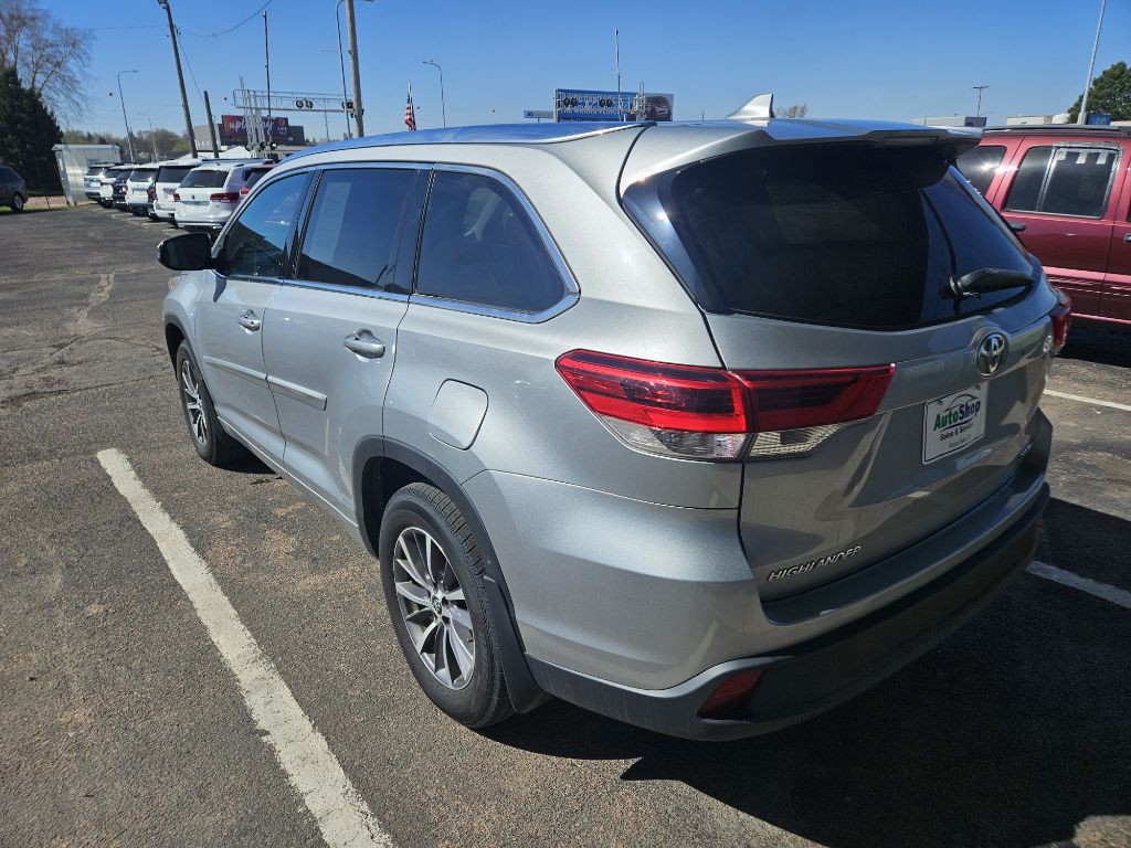 2018 Toyota Highlander Image 3