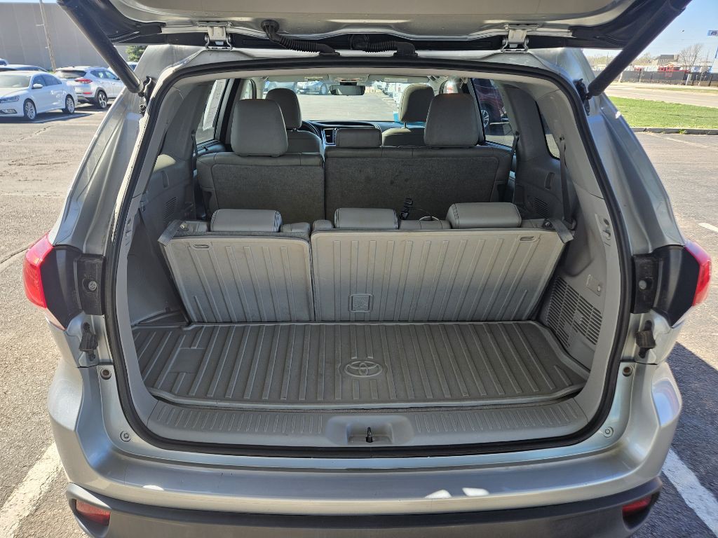 2018 Toyota Highlander Image 15