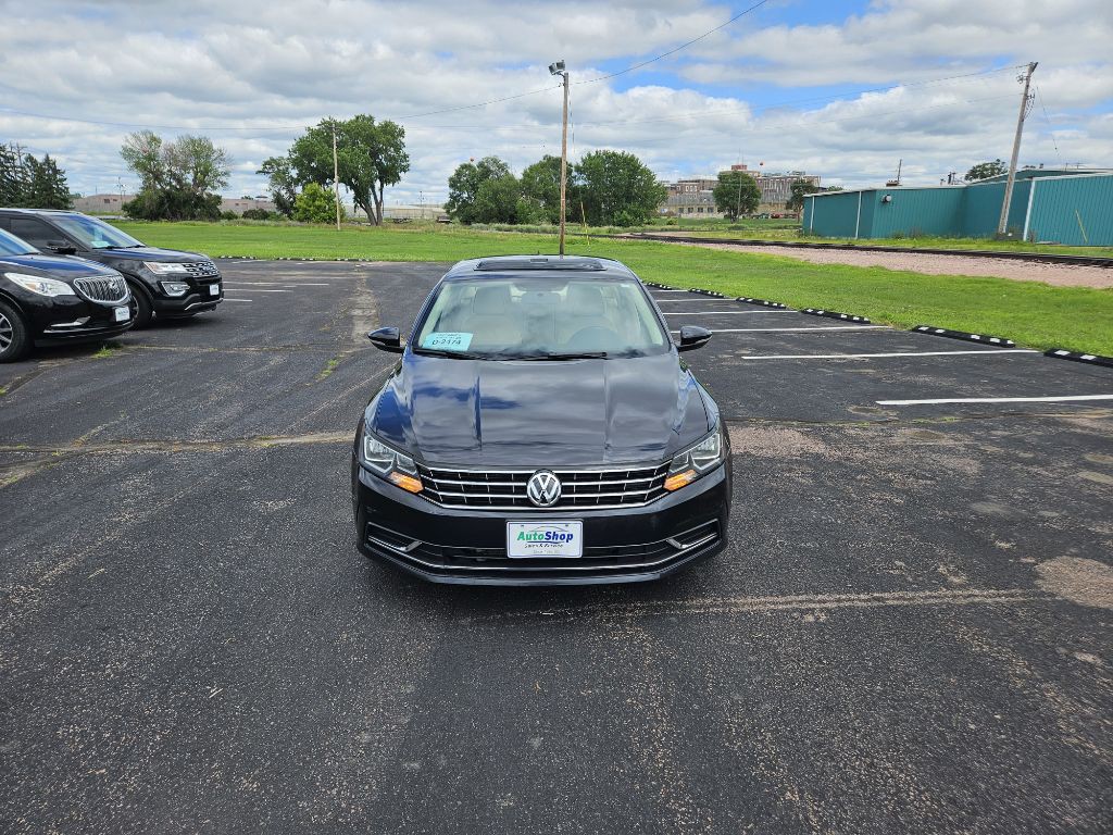2017 Volkswagen Passat Image 8