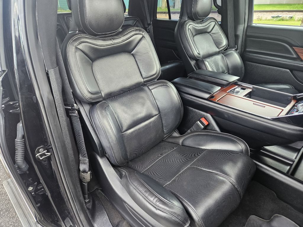 2018 Lincoln Navigator Image 21