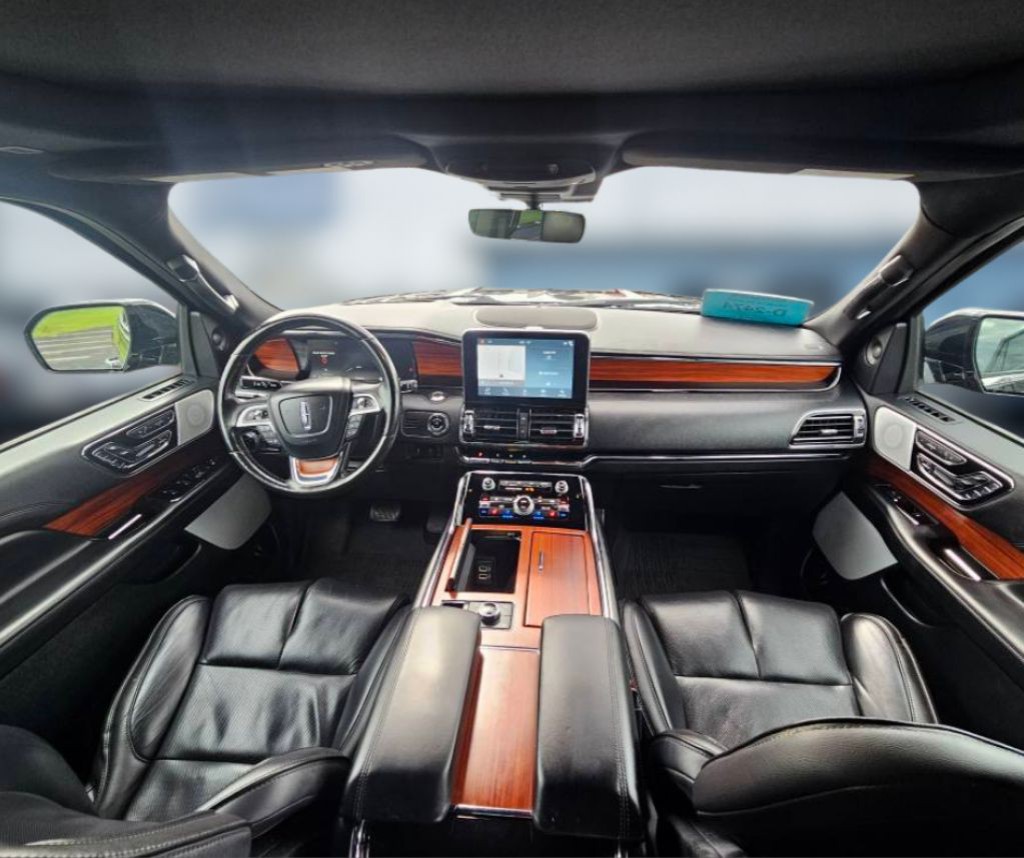 2018 Lincoln Navigator Image 11