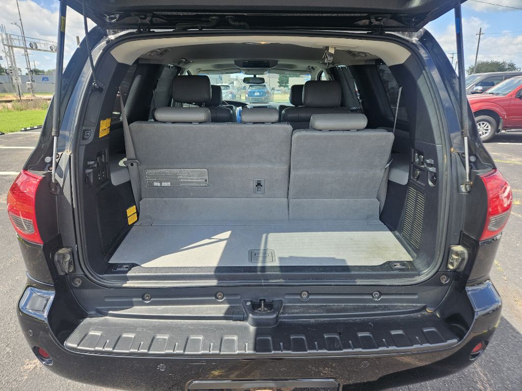 2011 Toyota Sequoia Image 13