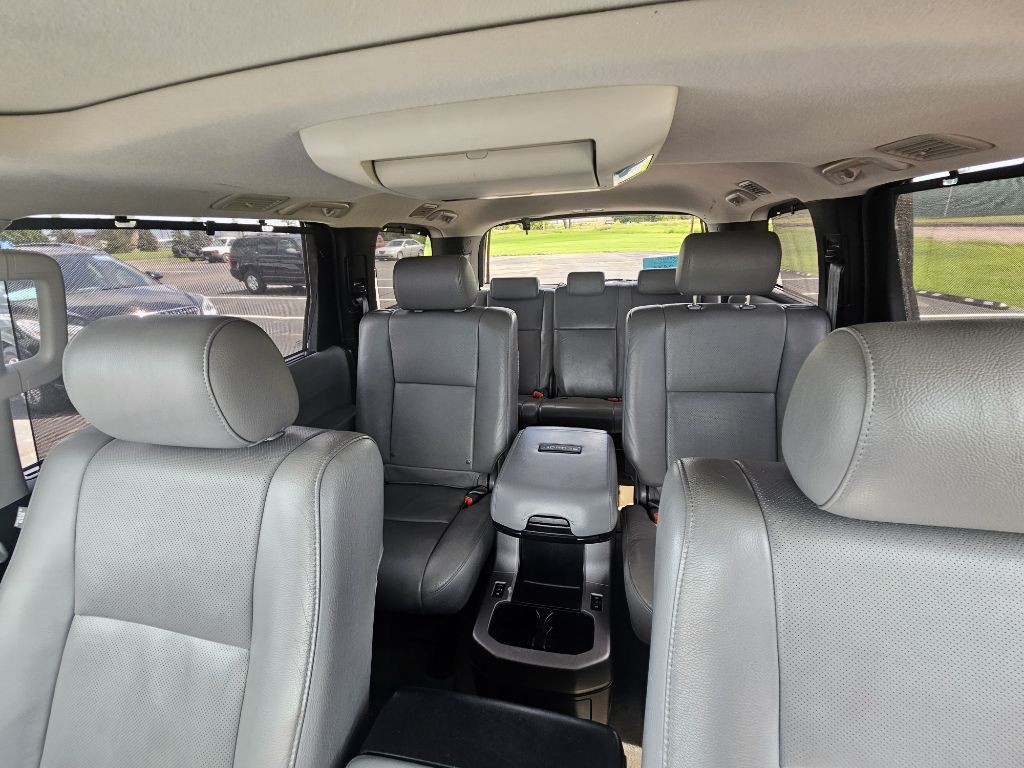 2011 Toyota Sequoia Image 23