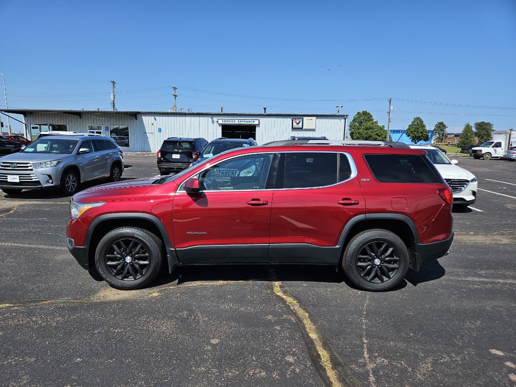 2019 GMC Acadia Image 2