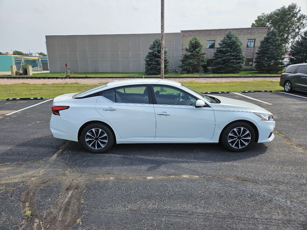 2019 Nissan Altima Image 6