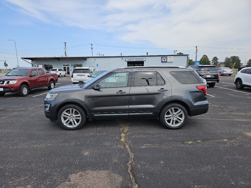 2016 Ford Explorer Image 3