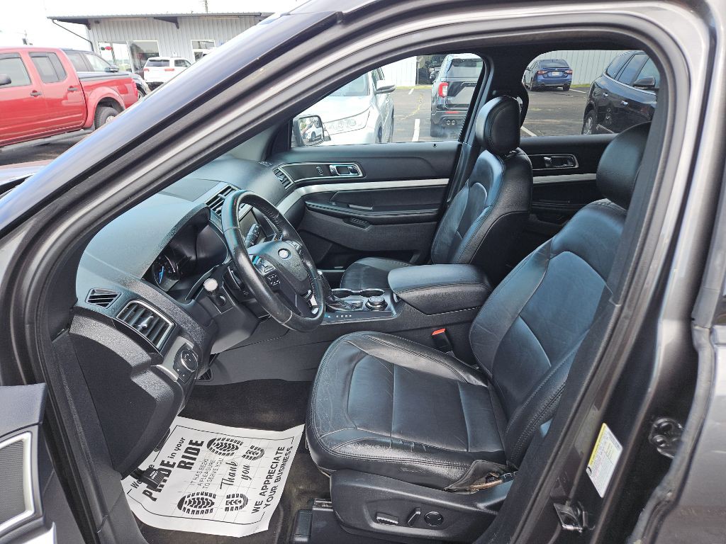 2016 Ford Explorer Image 8