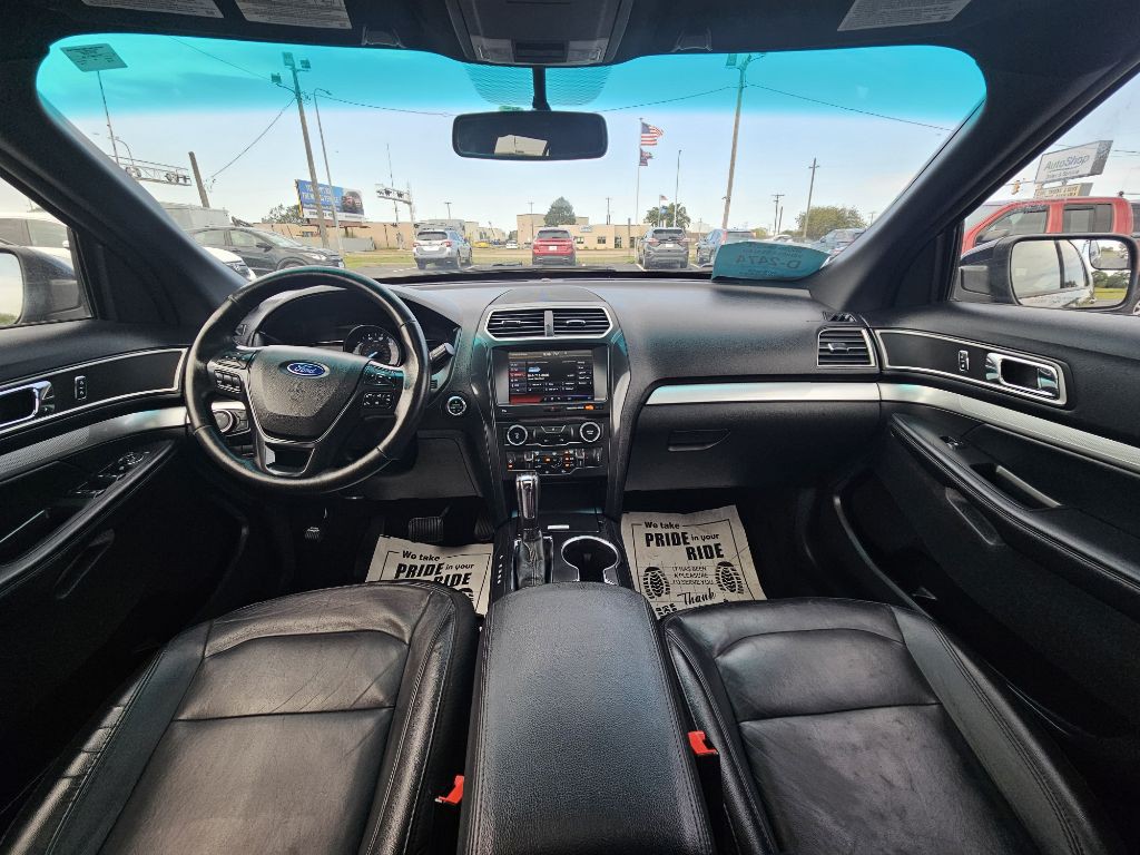2016 Ford Explorer Image 19