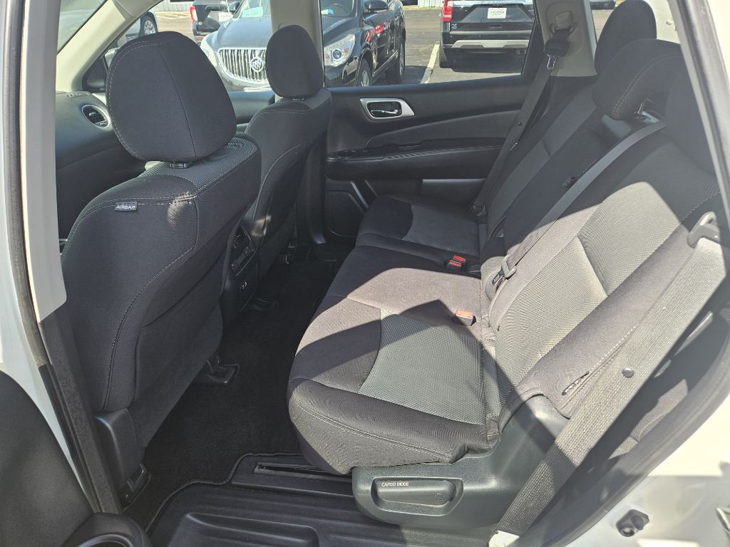 2020 Nissan Pathfinder Image 11