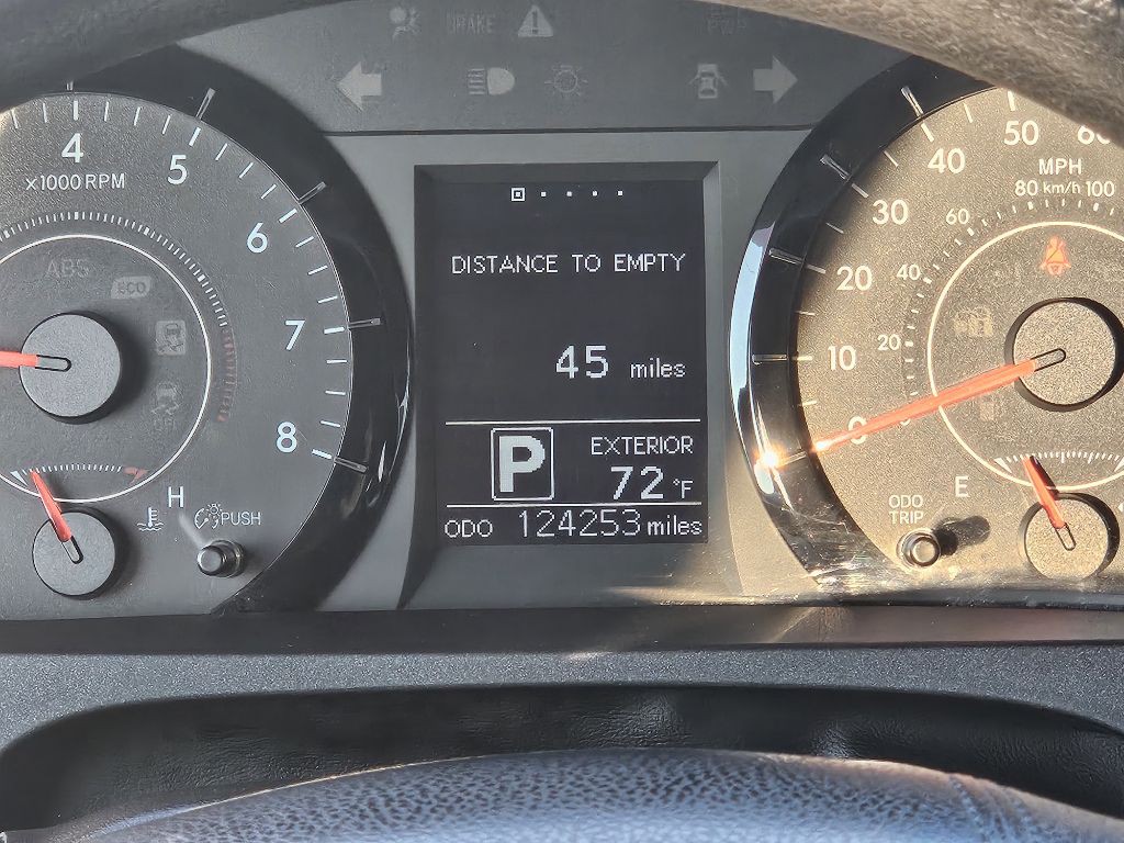 2017 Toyota Sienna Image 21
