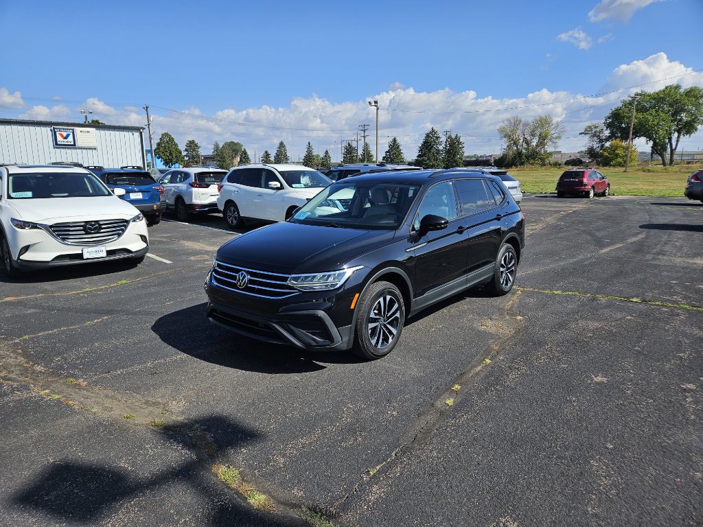 2022 Volkswagen Tiguan Image 1