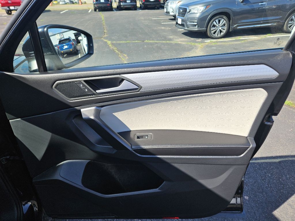 2022 Volkswagen Tiguan Image 19