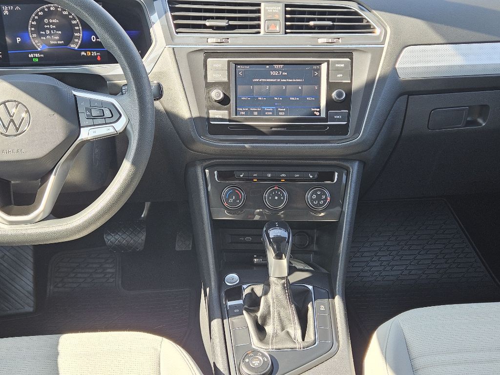 2022 Volkswagen Tiguan Image 21