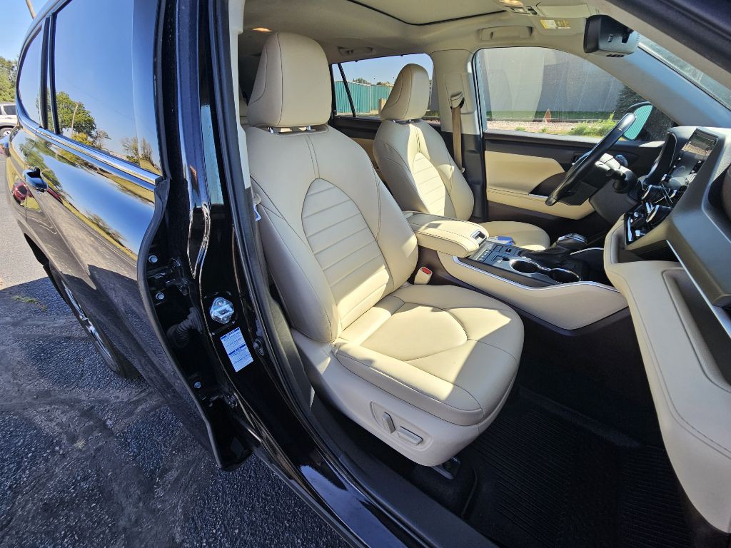 2021 Toyota Highlander Image 18