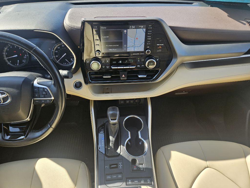 2021 Toyota Highlander Image 21