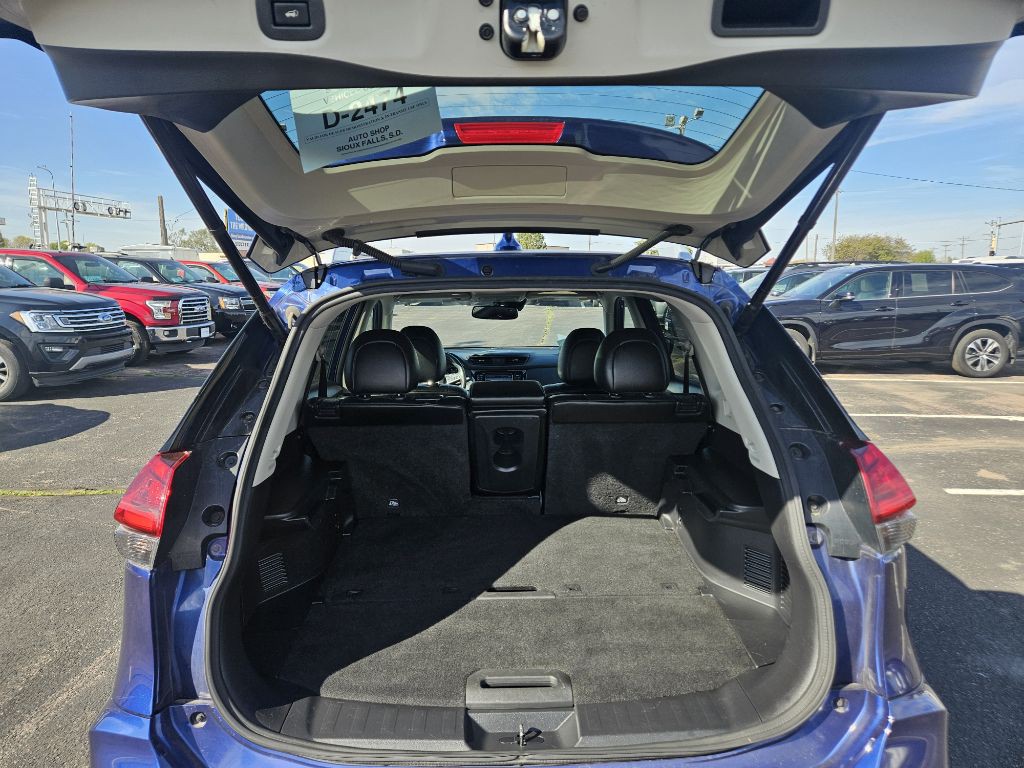 2017 Nissan Rogue Image 14