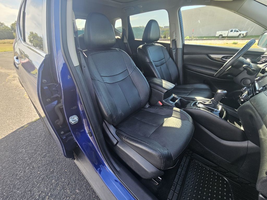 2017 Nissan Rogue Image 19