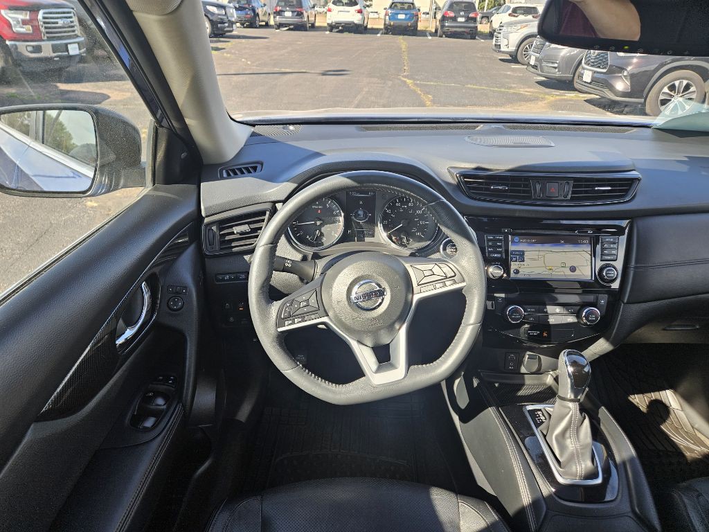 2017 Nissan Rogue Image 21