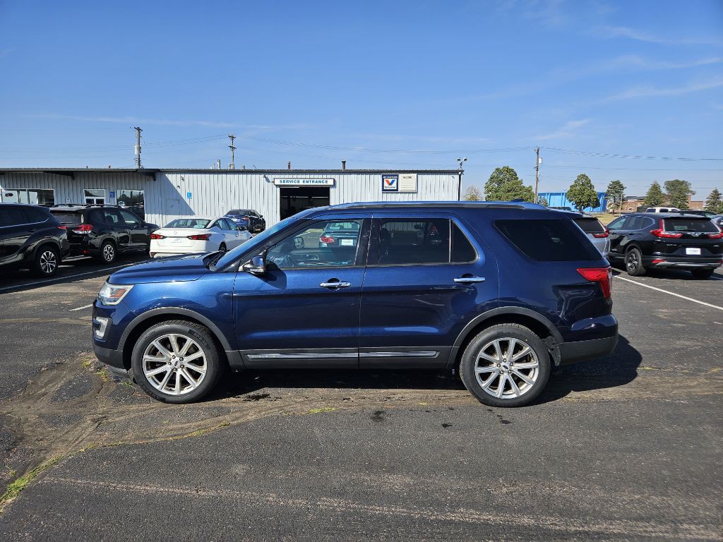 2016 Ford Explorer Image 2