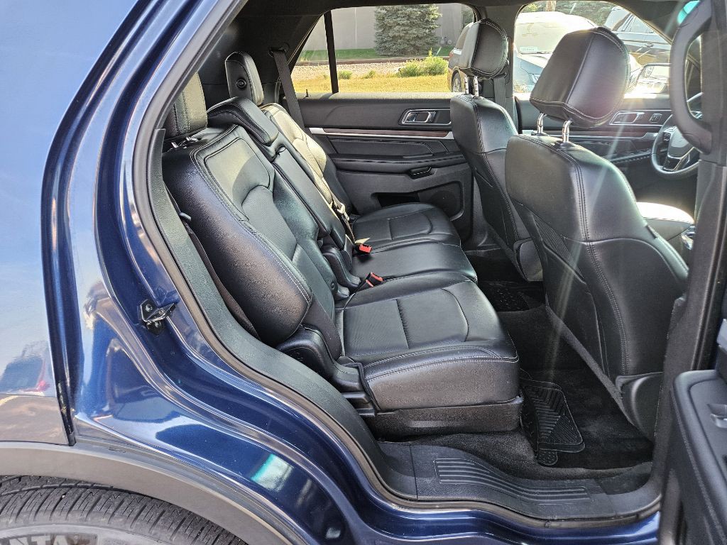 2016 Ford Explorer Image 14