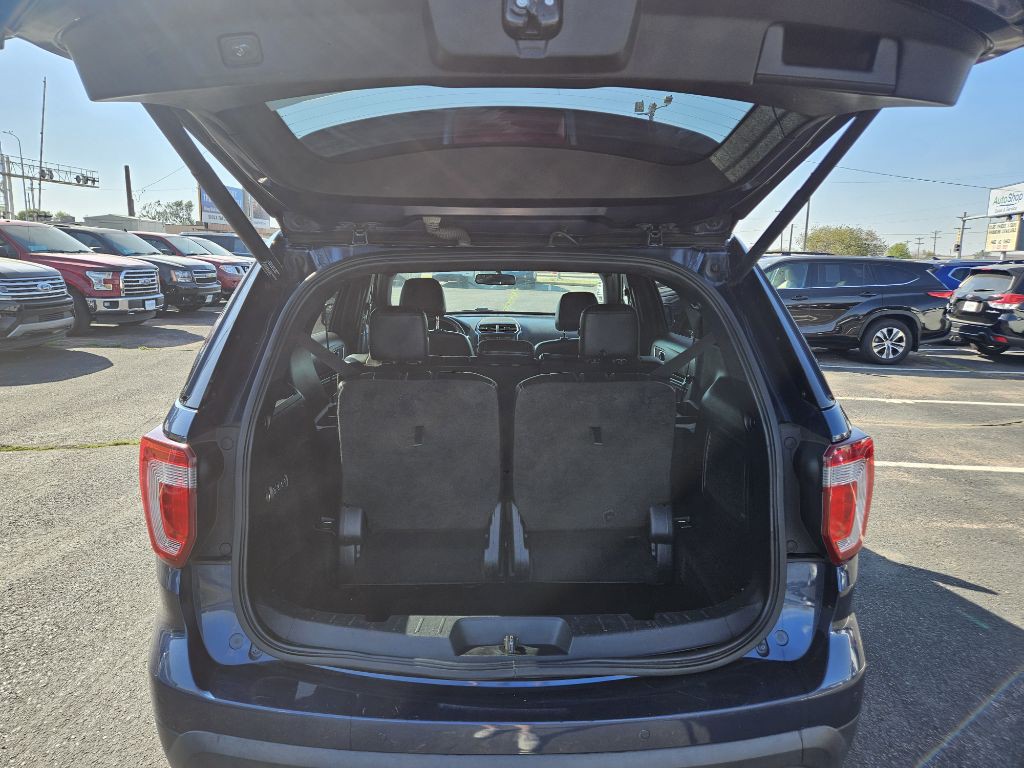 2016 Ford Explorer Image 15