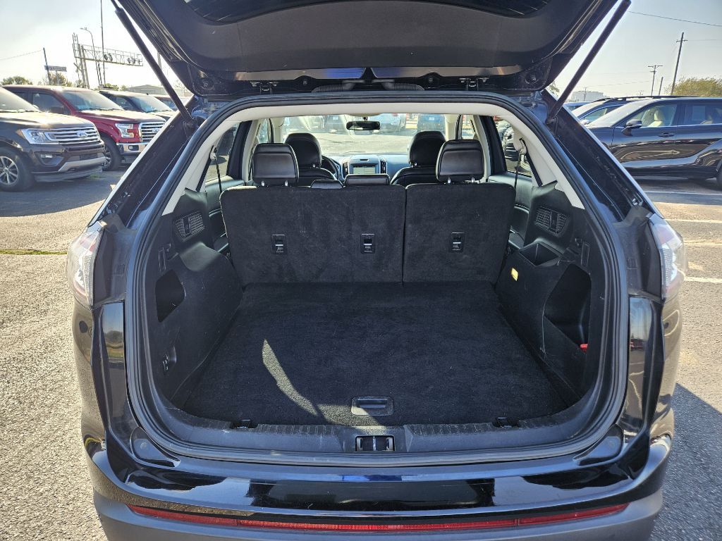 2016 Ford Edge Image 14