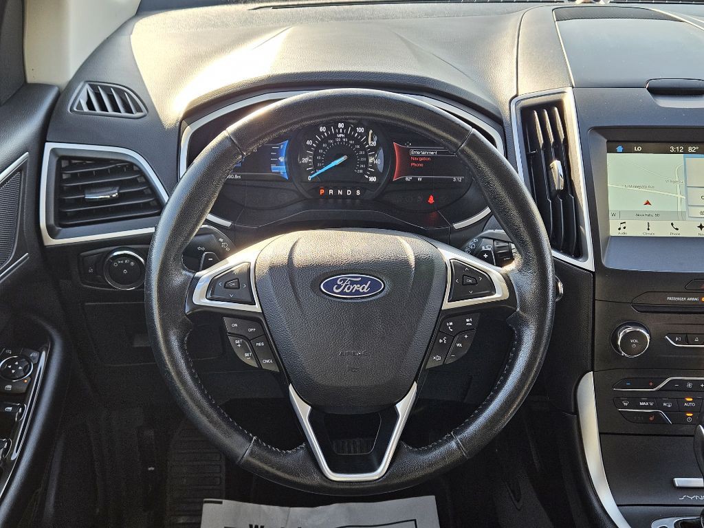 2016 Ford Edge Image 22
