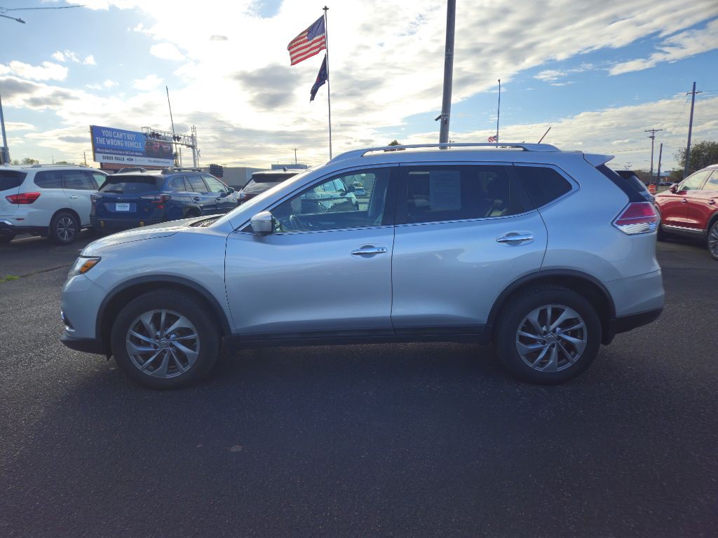 2015 Nissan Rogue Image 2