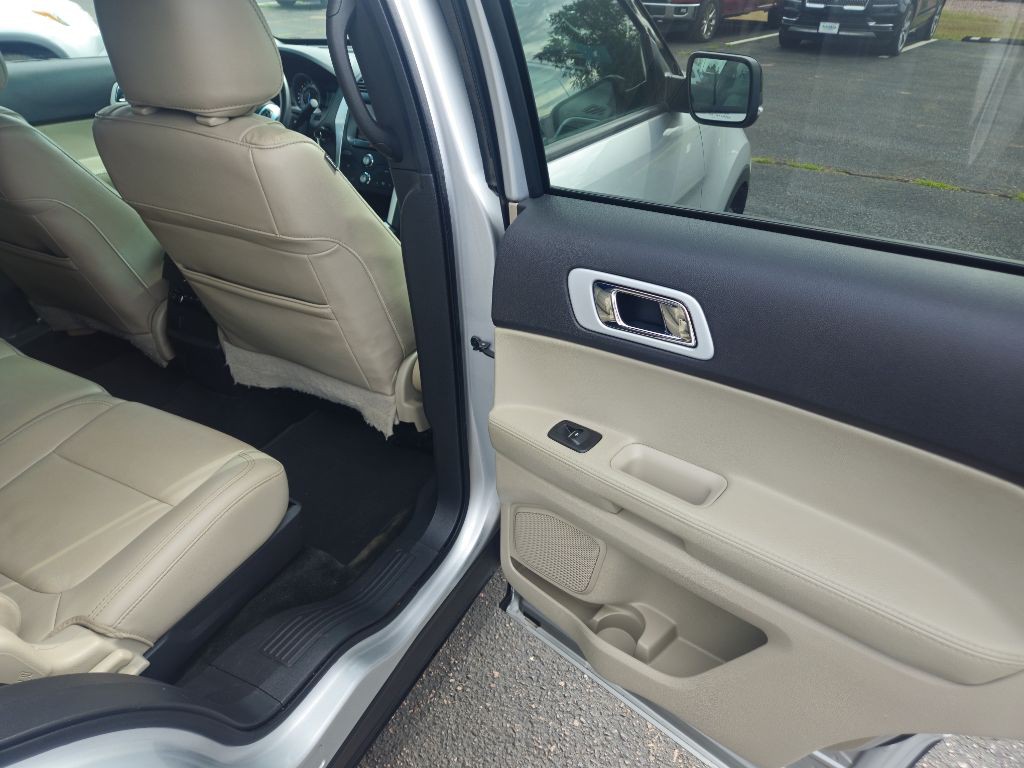 2015 Ford Explorer Image 15