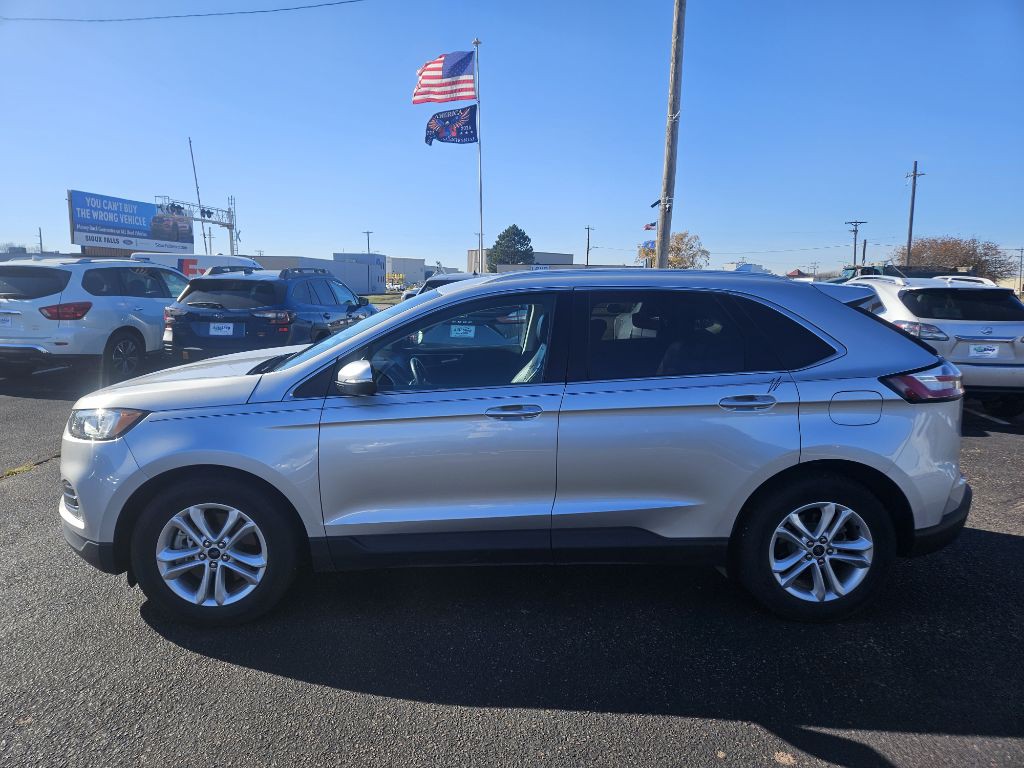 2019 Ford Edge Image 2