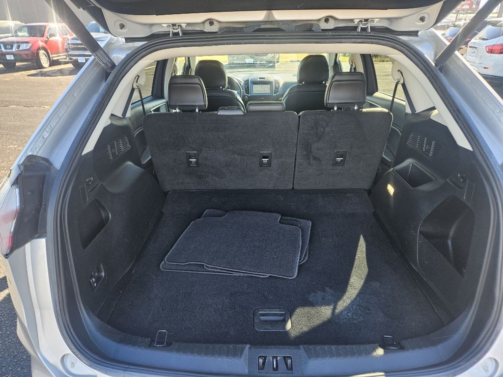 2019 Ford Edge Image 14