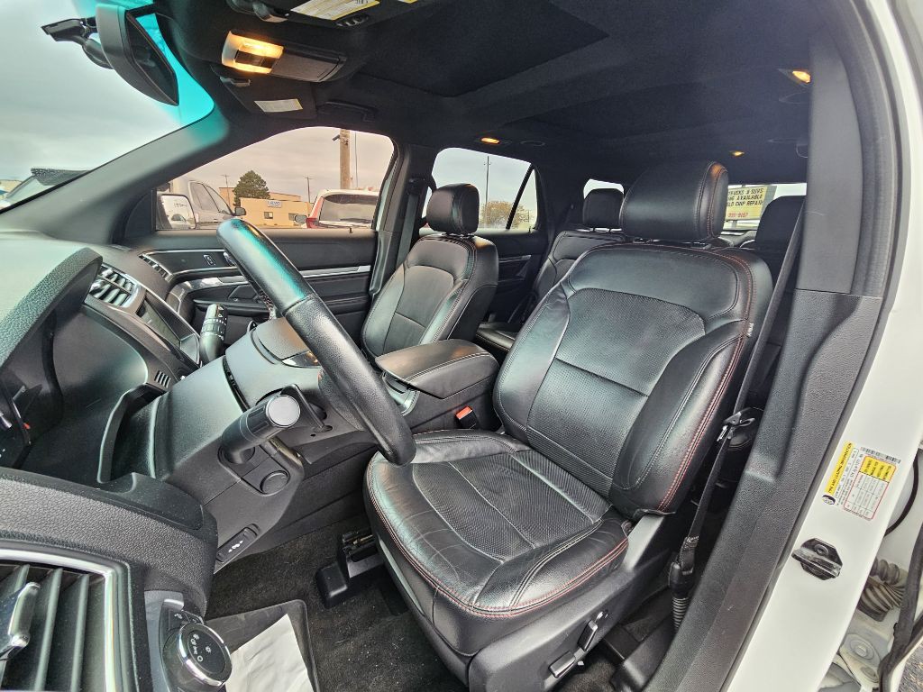 2017 Ford Explorer Image 9
