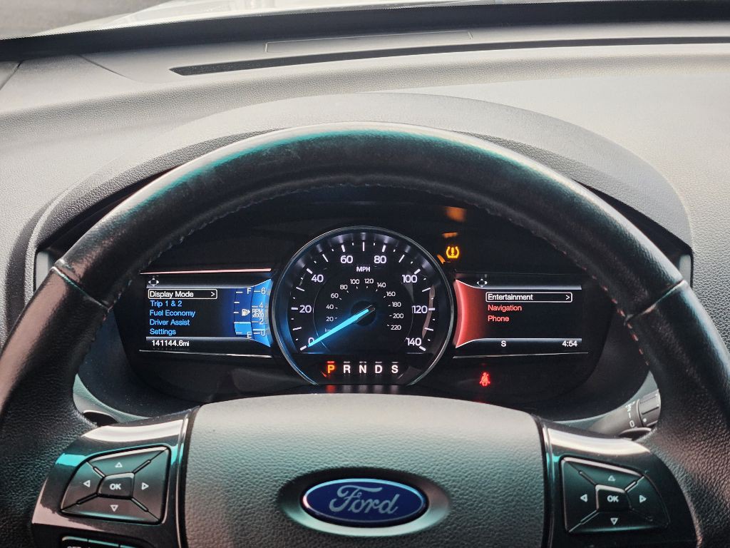 2017 Ford Explorer Image 17