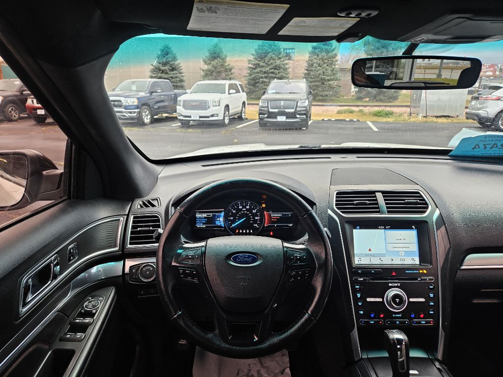 2017 Ford Explorer Image 18