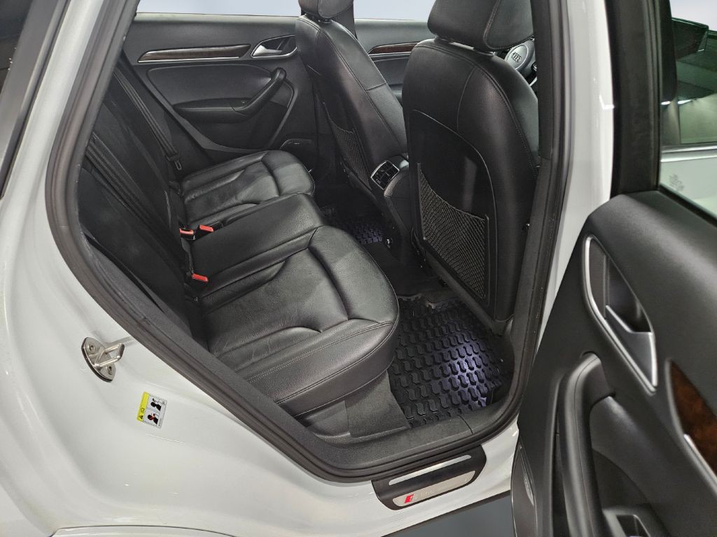 2018 Audi Q3 Image 19