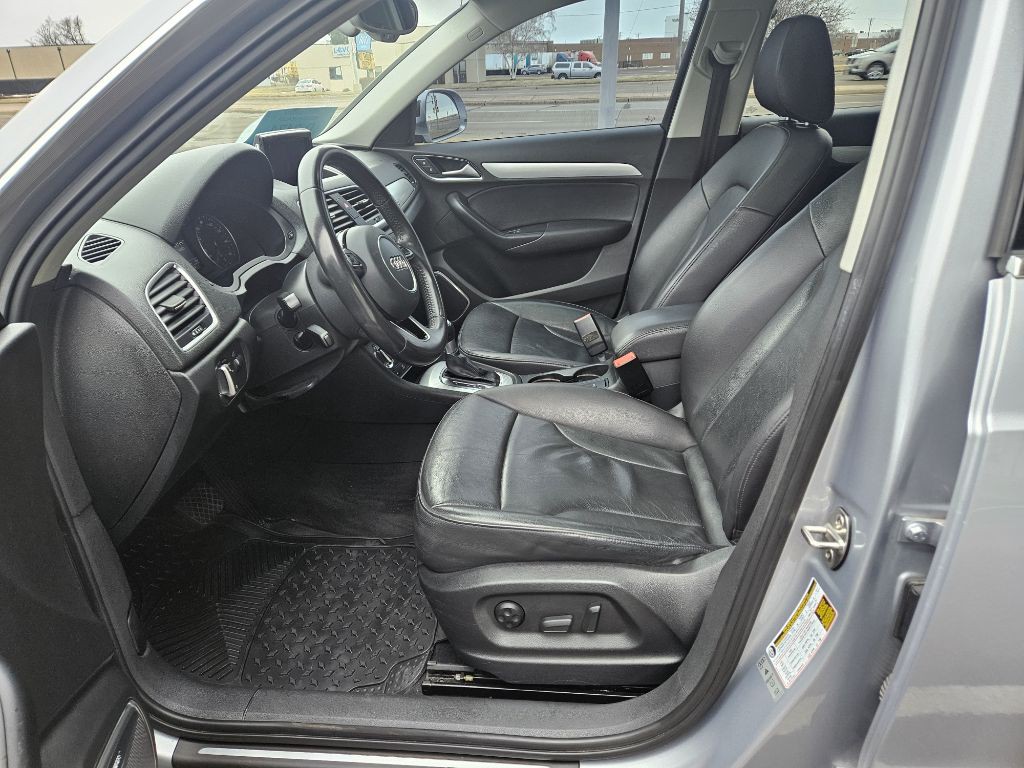 2015 Audi Q3 Image 9