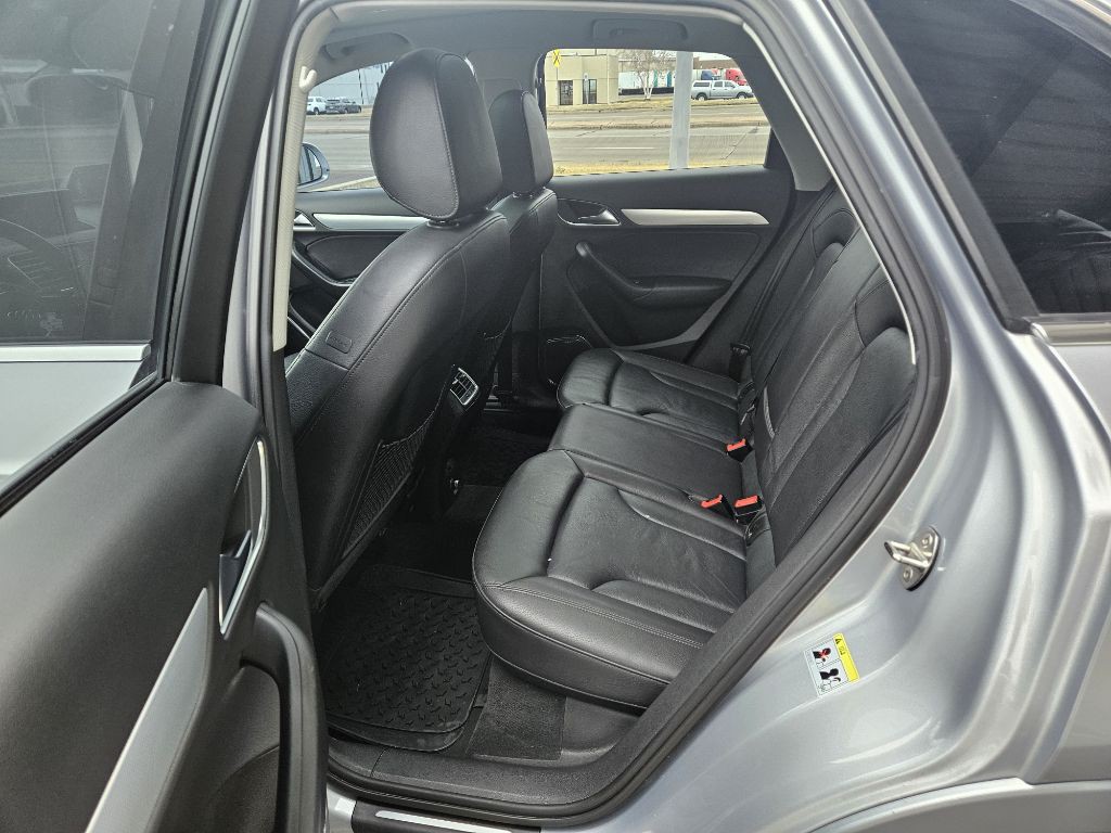 2015 Audi Q3 Image 11