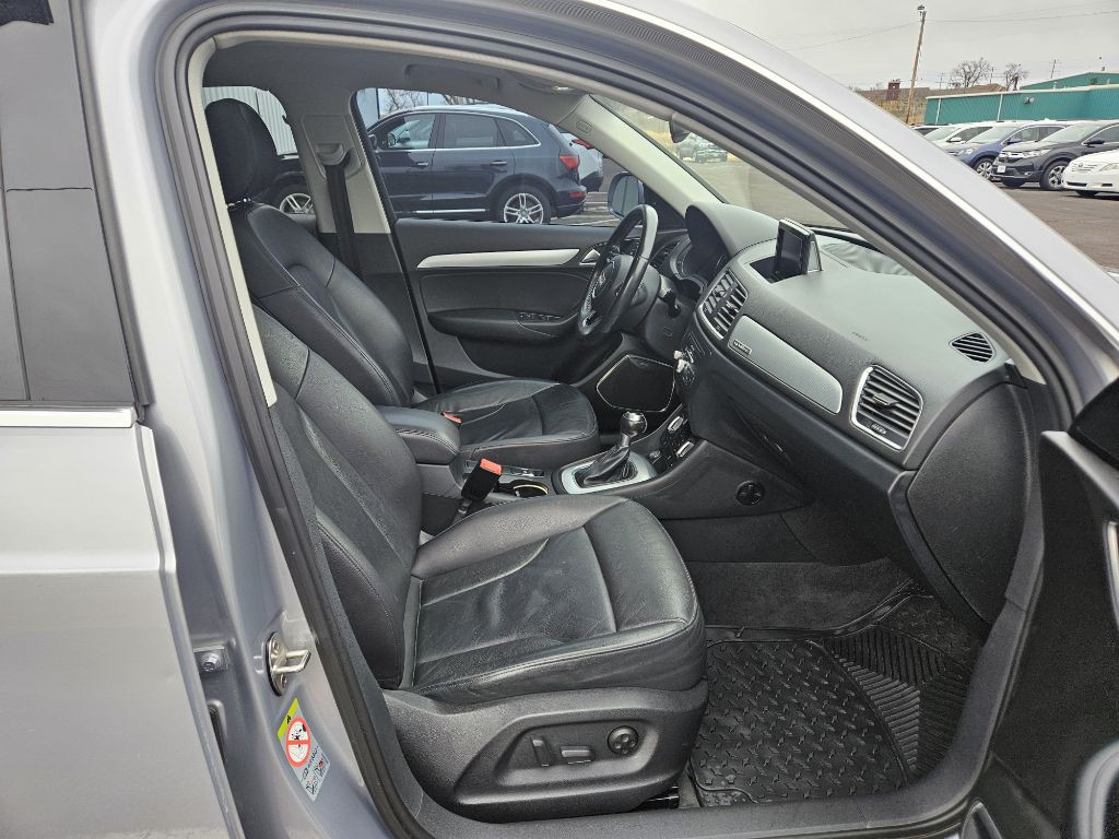 2015 Audi Q3 Image 14