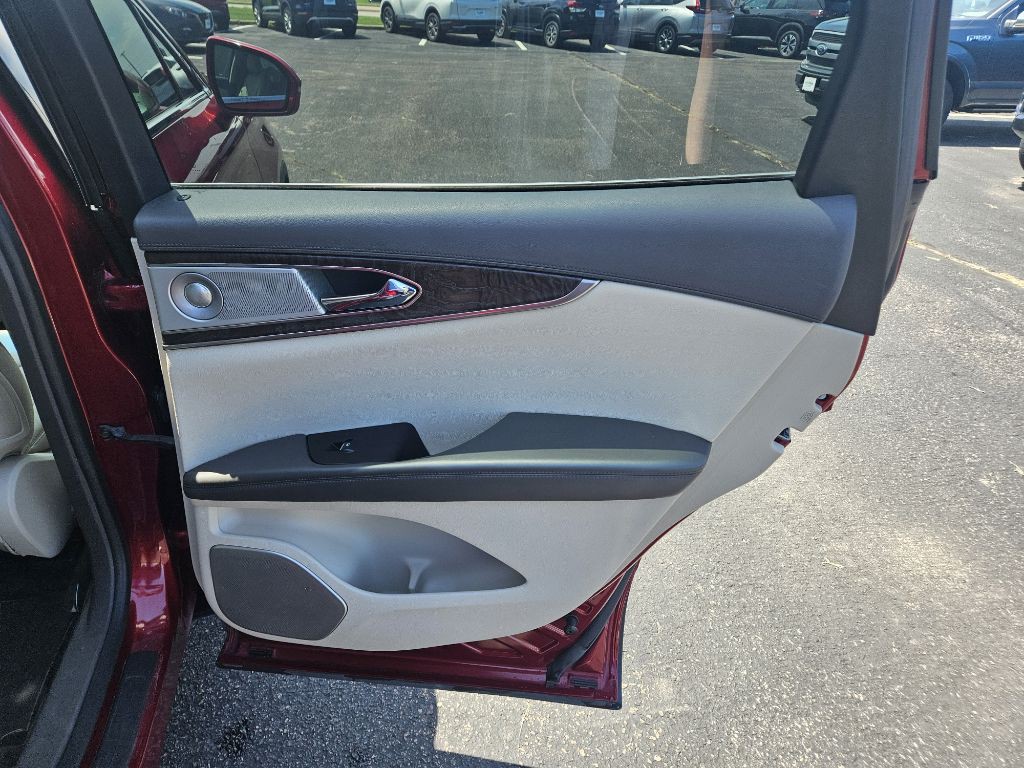 2016 Lincoln MKX Image 17