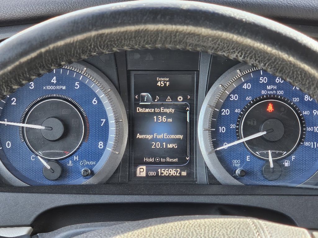 2015 Toyota Sienna Image 19