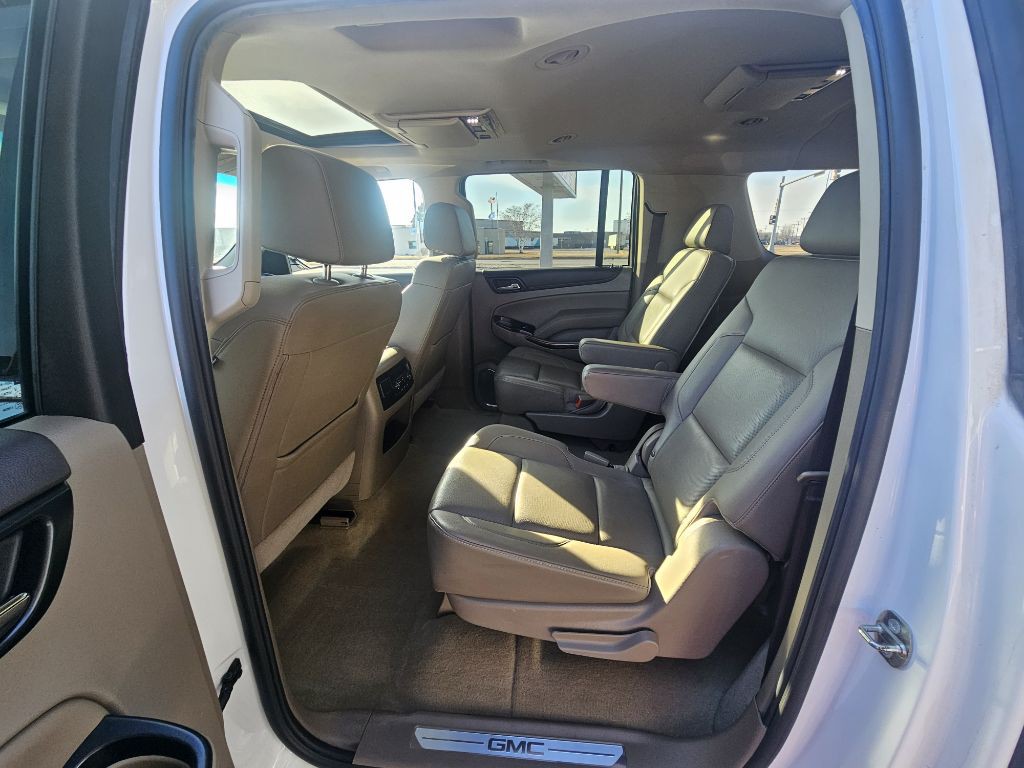 2017 GMC Yukon Image 11